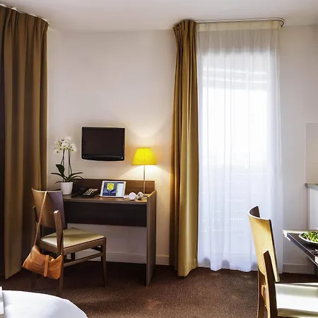 Appart-hotel & Golf Centre Lägenhetshotell 3*