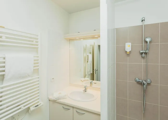 Appart-hotel & Golf Centre 3*