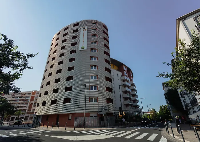 Appart-hotel & Golf Centre 3*