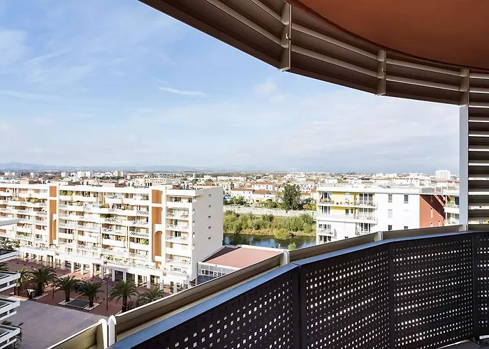 Appart-hotel & Golf Centre 3*