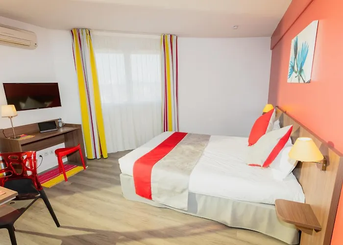 Appart-hotel & Golf Centre بيربينيو